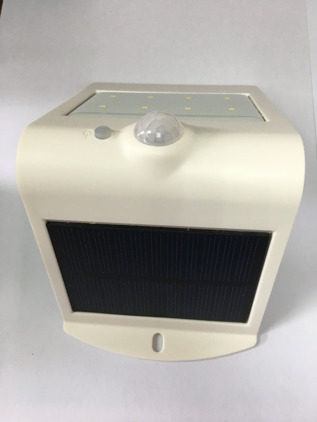 LUCECO LEXS65B65 Solar PIR Wall Light – Motion Sensor, IP44 Splashproof